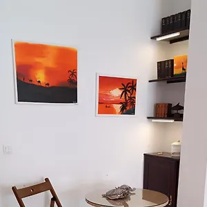 https://el-patio-de-la-cris.es-andalucia.com
